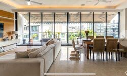 Parvis (D10), Condominium #566133401